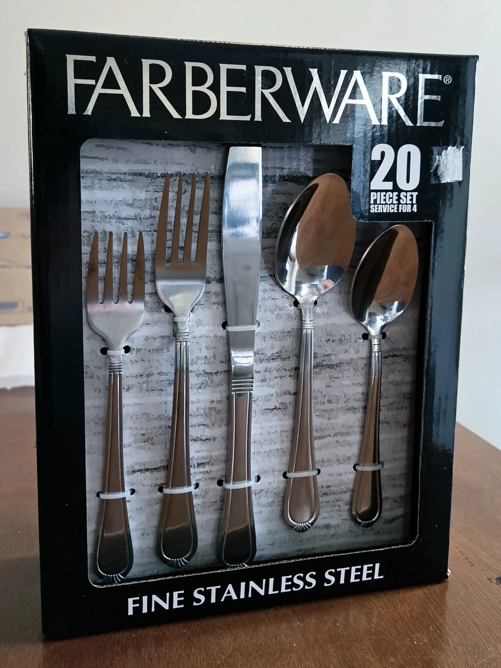Farberware Stainless Steel 20-Piece Flatware Set - Silver